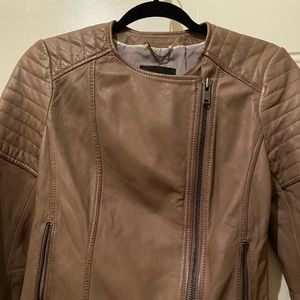 Banana republic leather jacket size xs